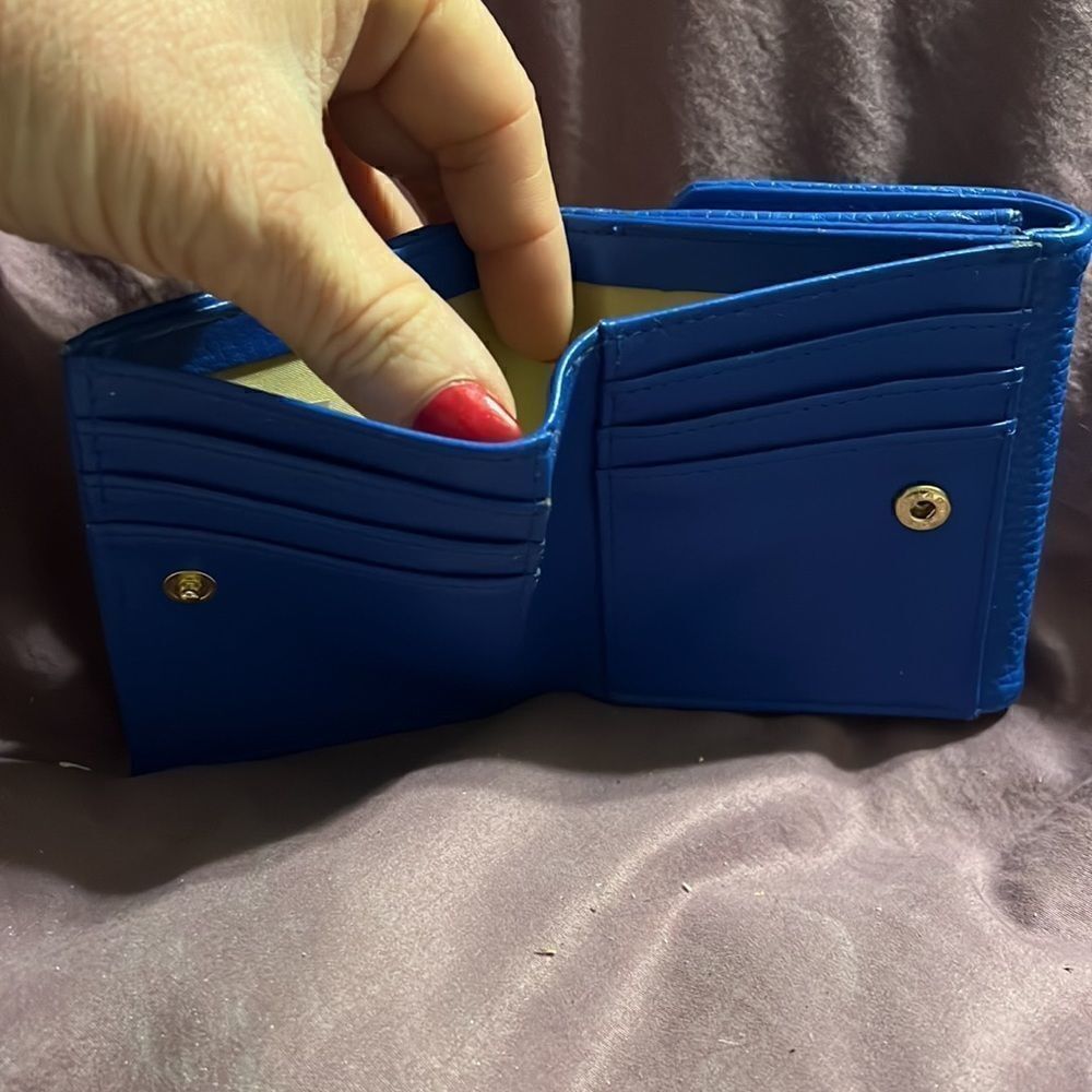 Buxton Wallet - Picture 3 of 3
